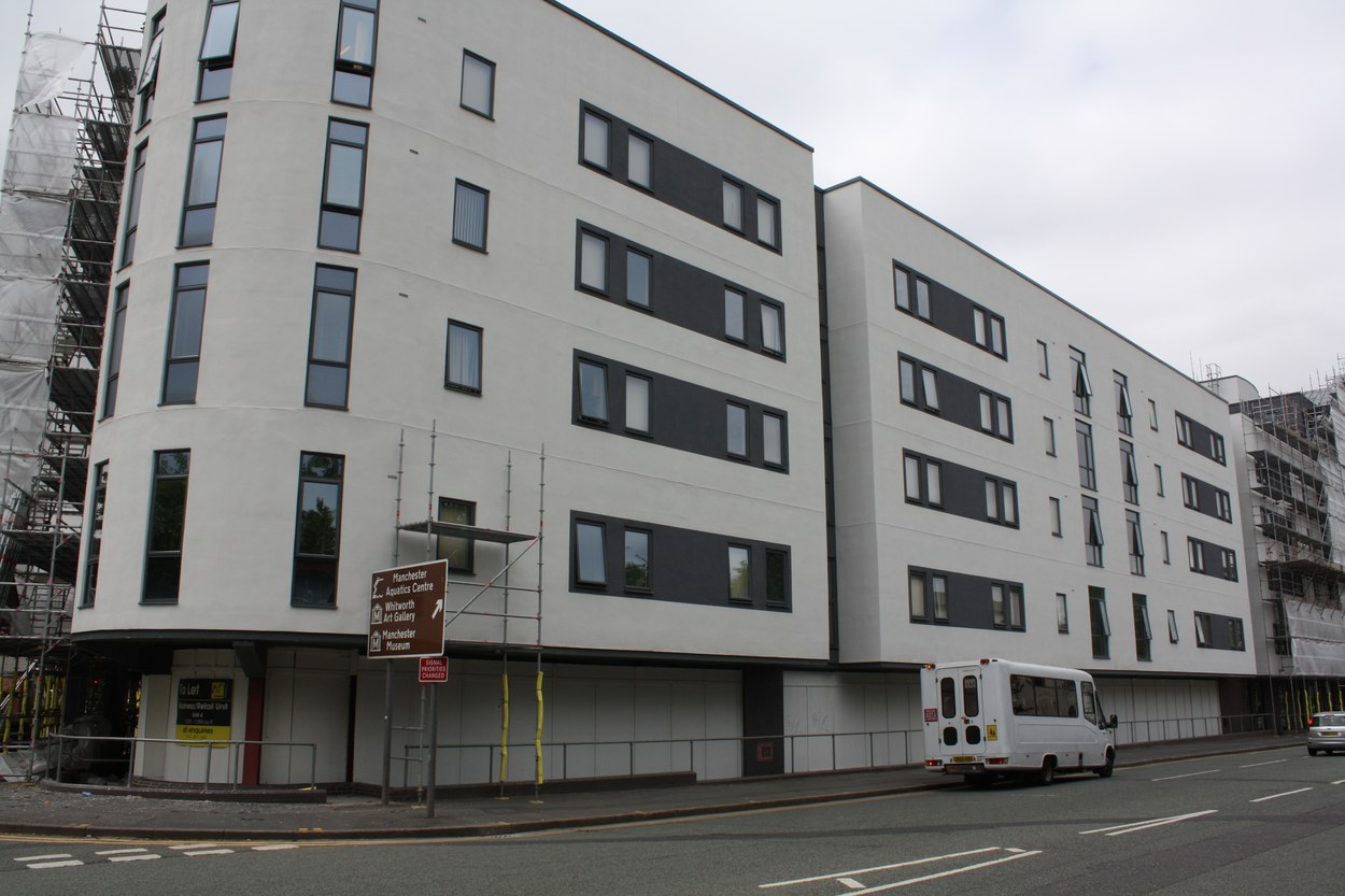 Nick Everton, Manchester